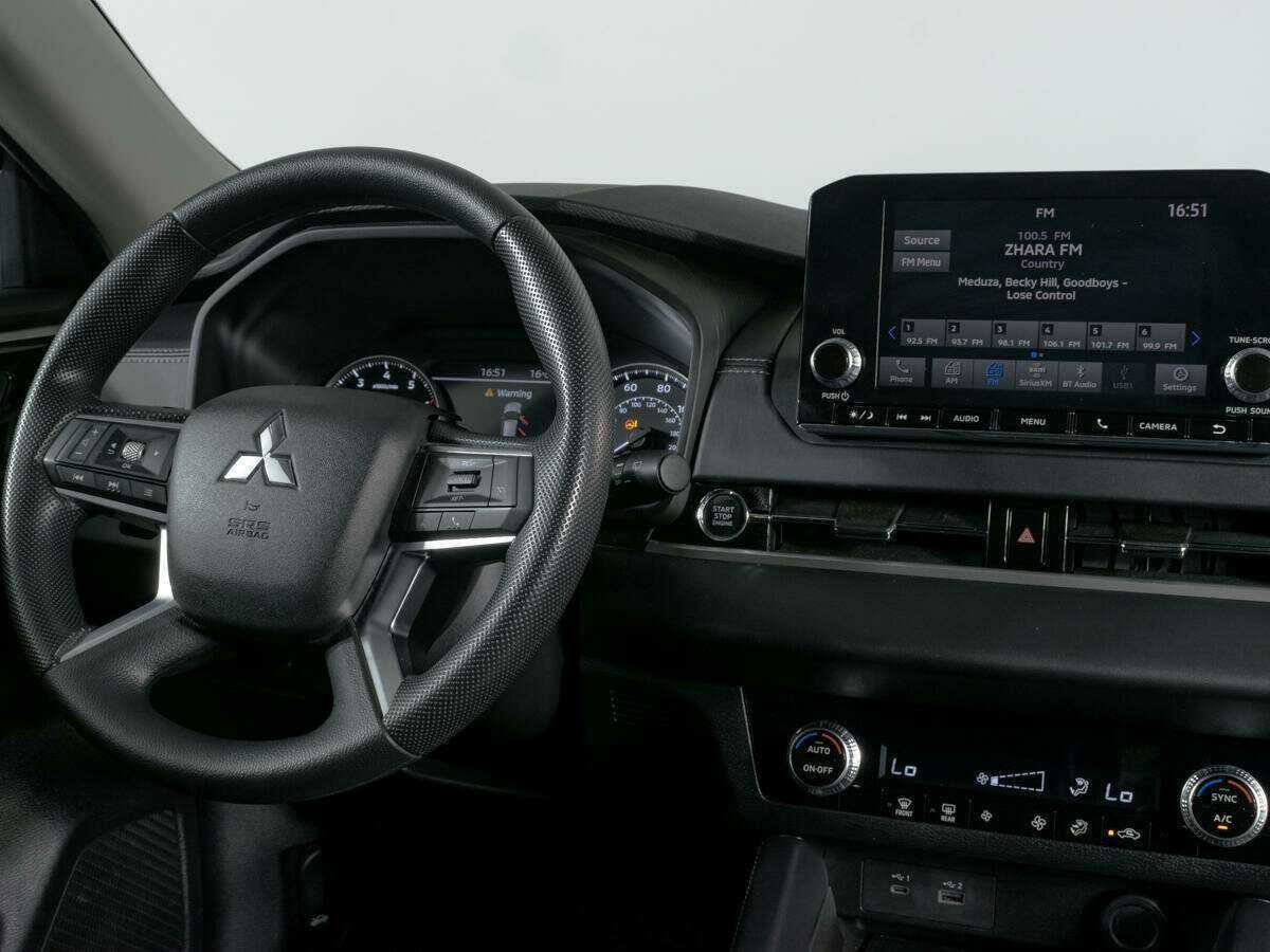 Mitsubishi Outlander, 2022 Фото №11