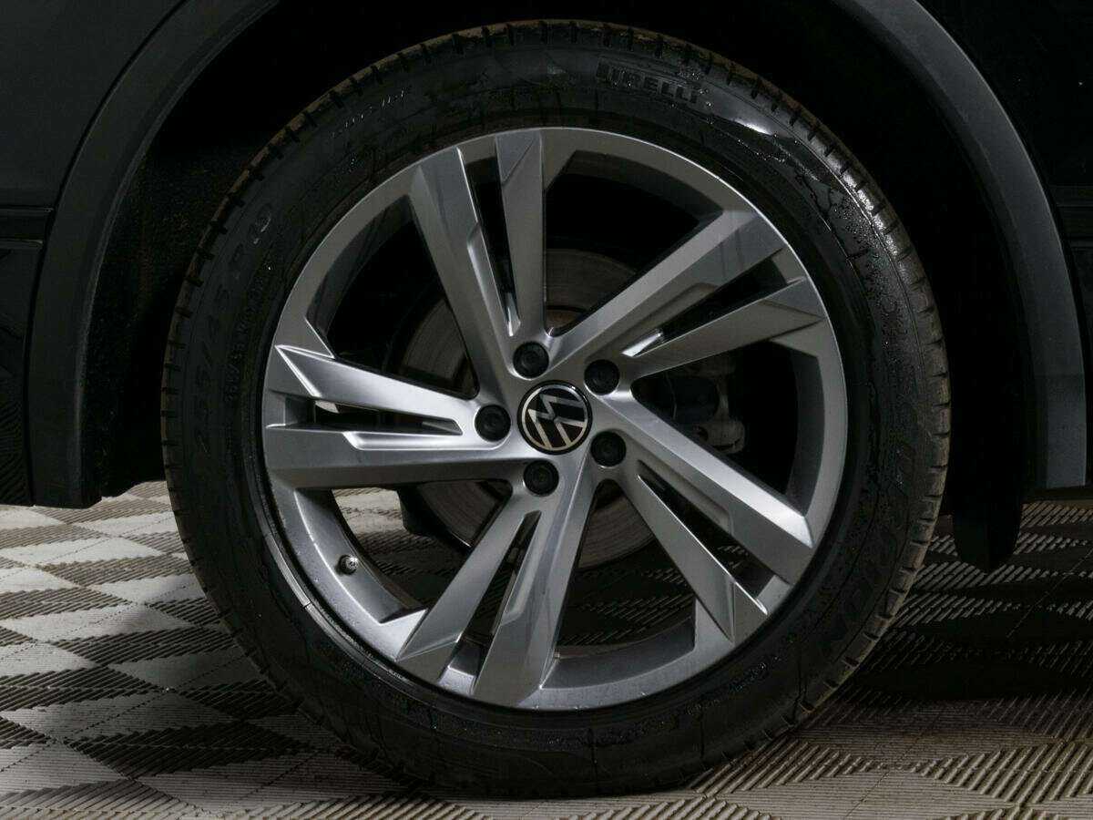Volkswagen Tiguan, 2021 Фото №24