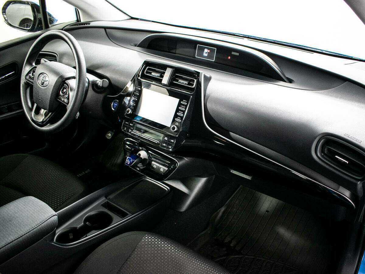 Toyota Prius, 2020 - 3 000 км. | Фото №7