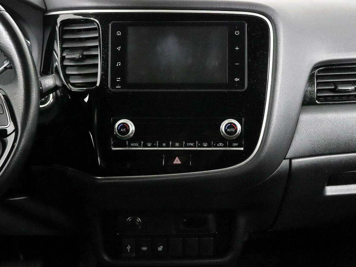 Mitsubishi Outlander, 2021 Фото №10