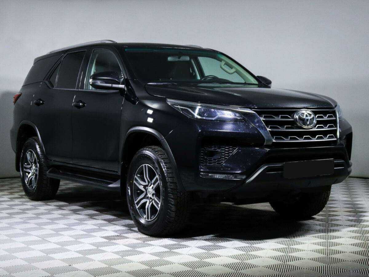 Toyota Fortuner, 2021 - 35 642 км. | Фото №3
