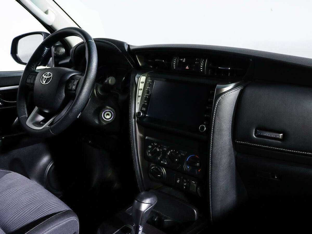 Toyota Fortuner, 2021 - 35 642 км. | Фото №7