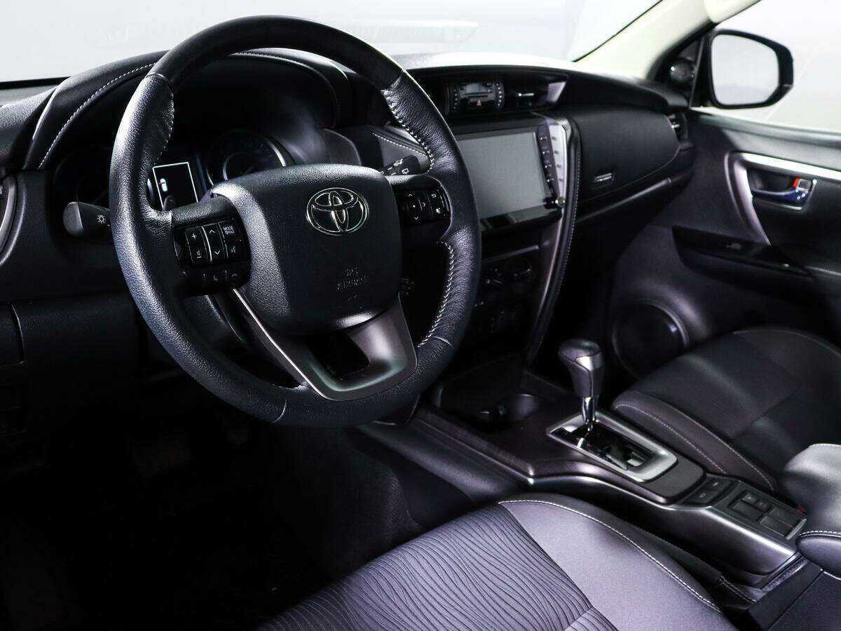 Toyota Fortuner, 2021 Фото №12