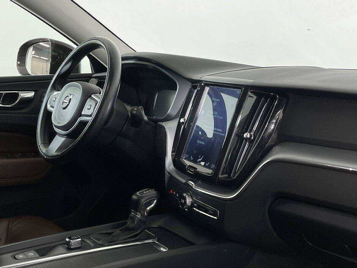Volvo XC60, 2018 Фото №9