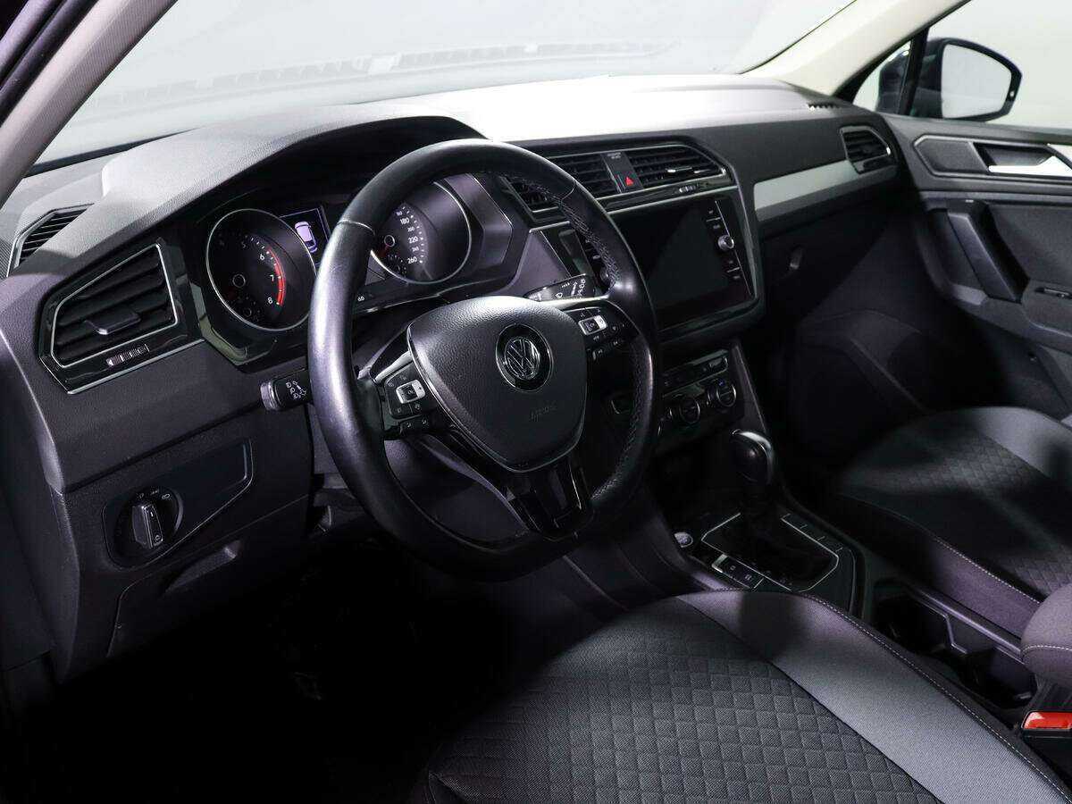 Volkswagen Tiguan, 2020 Фото №12