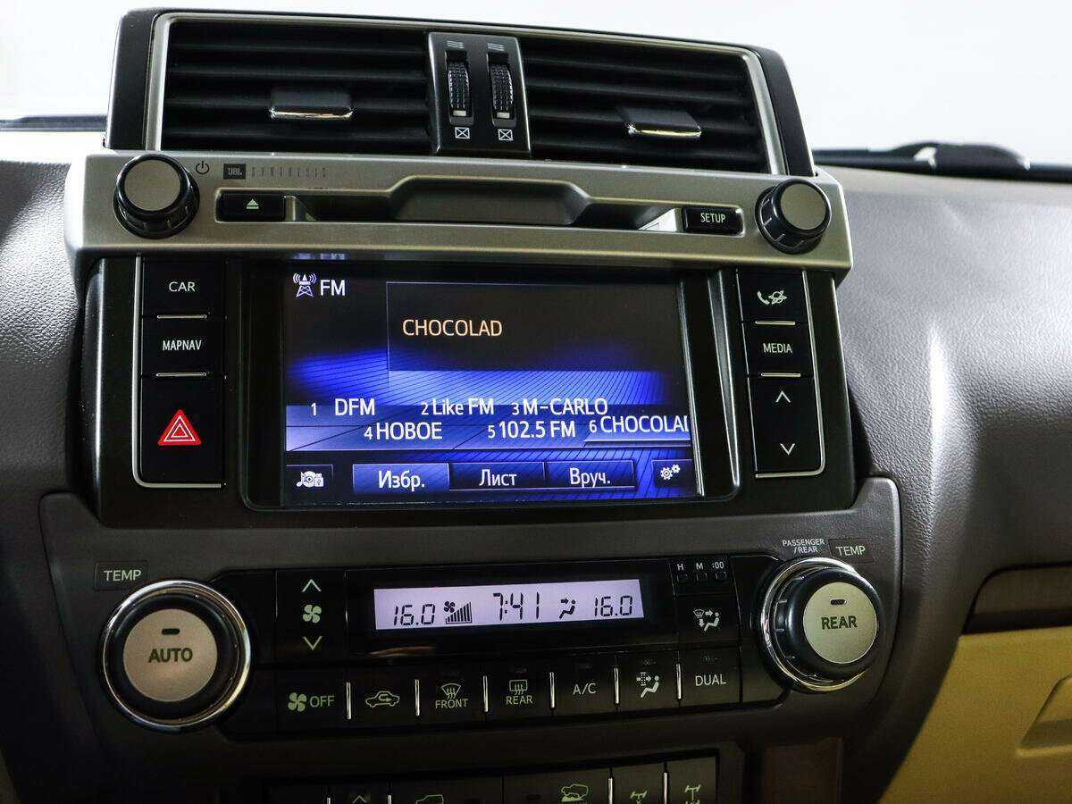 Toyota Land Cruiser Prado, 2015 Фото №14