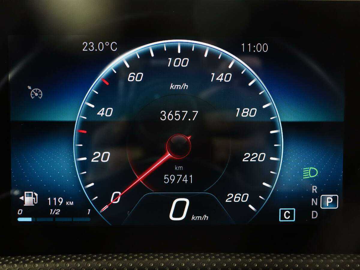 Mercedes-Benz A-Класс 200, 2019 Фото №11