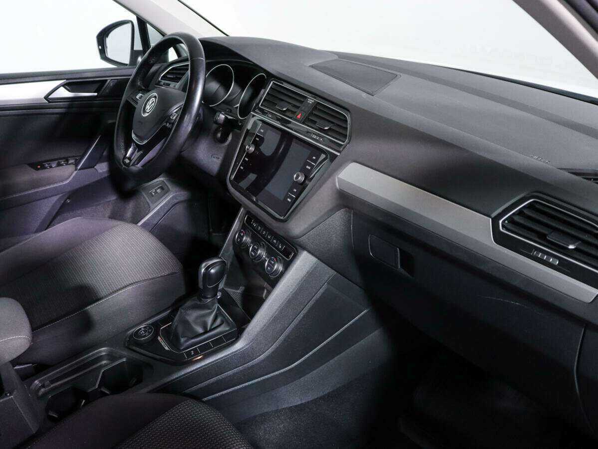 Volkswagen Tiguan, 2020 - 44 650 км. | Фото №7