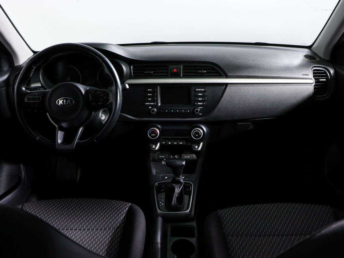 Kia Rio X-Line, 2018 Фото №11