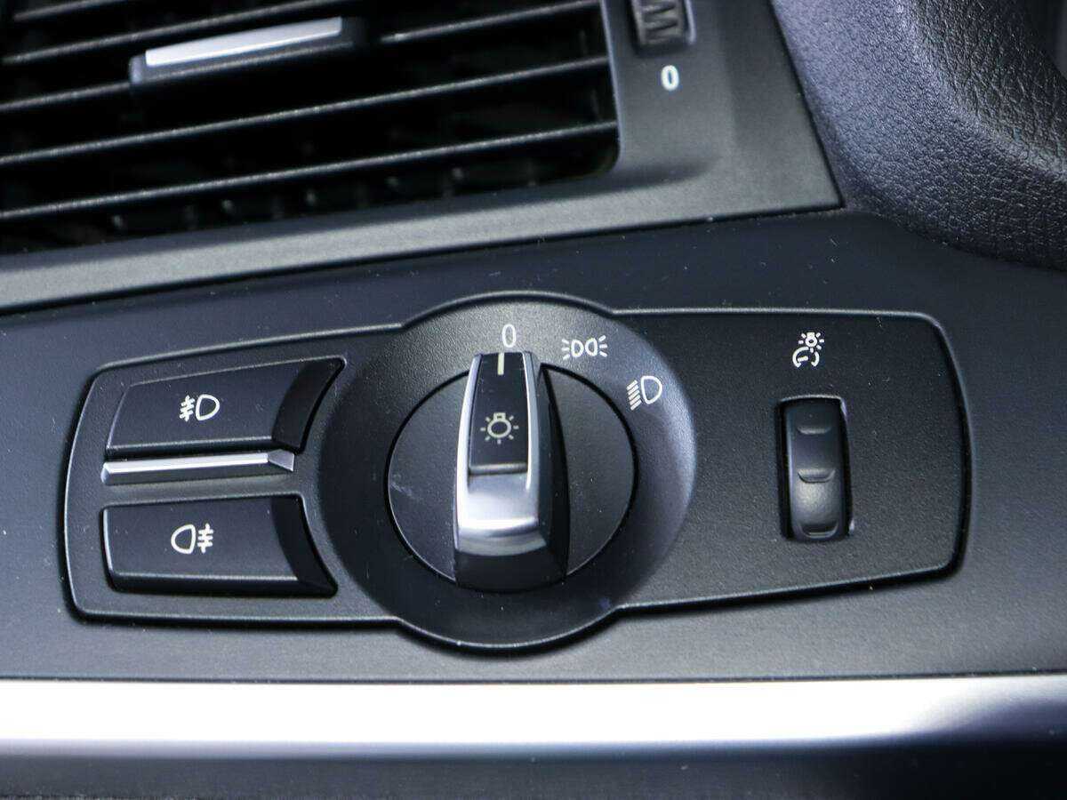 BMW X3 20i xDrive, 2013 Фото №15