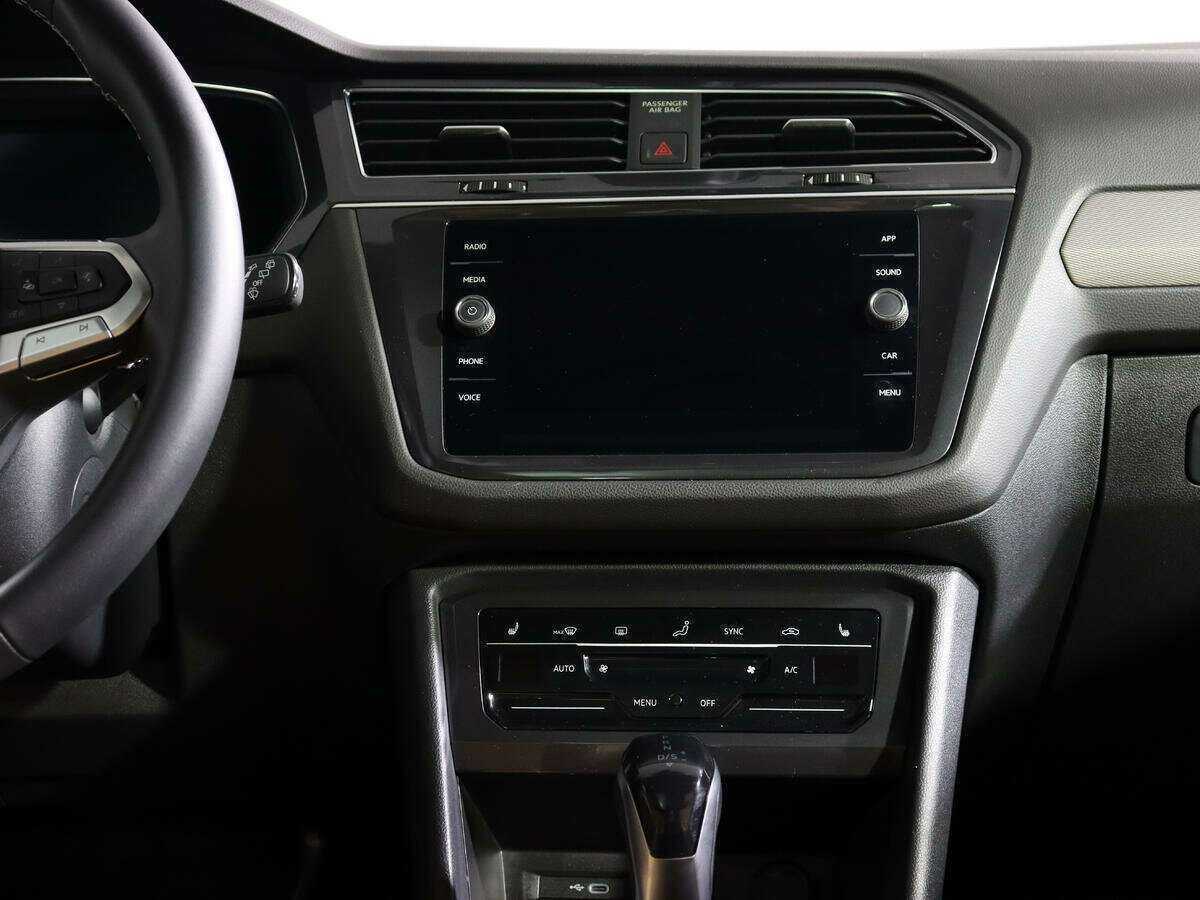 Volkswagen Tiguan, 2022 Фото №10