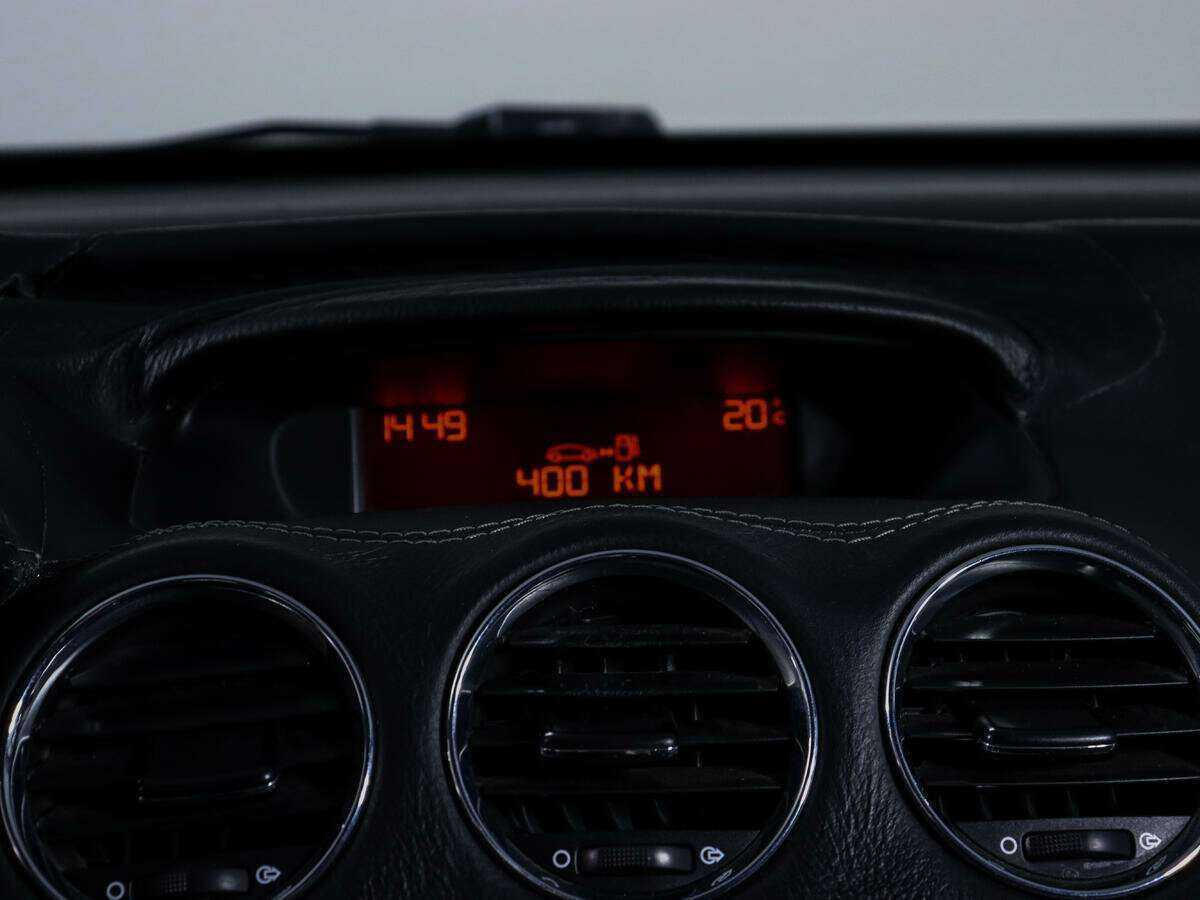 Peugeot 308, 2010 Фото №18