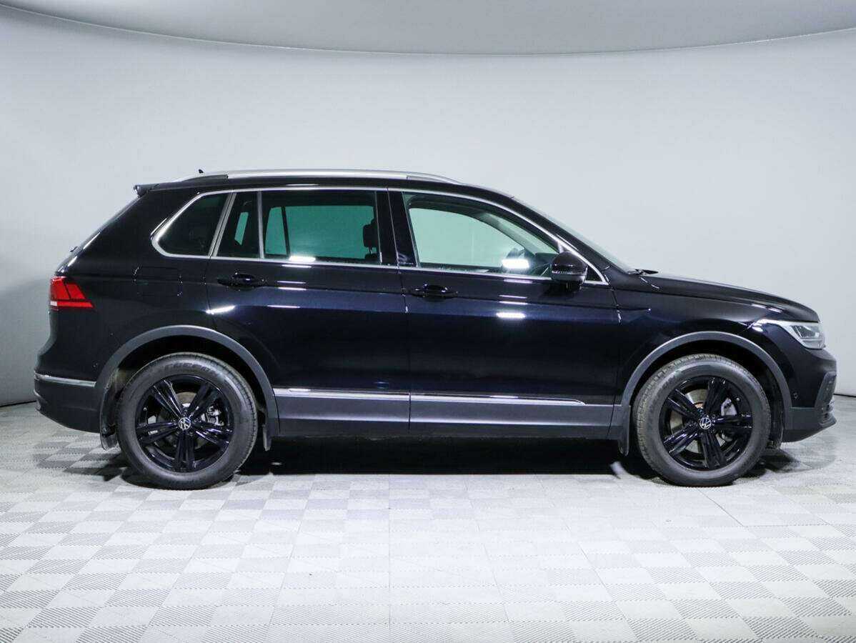 Volkswagen Tiguan, 2021 - 42 285 км. | Фото №4