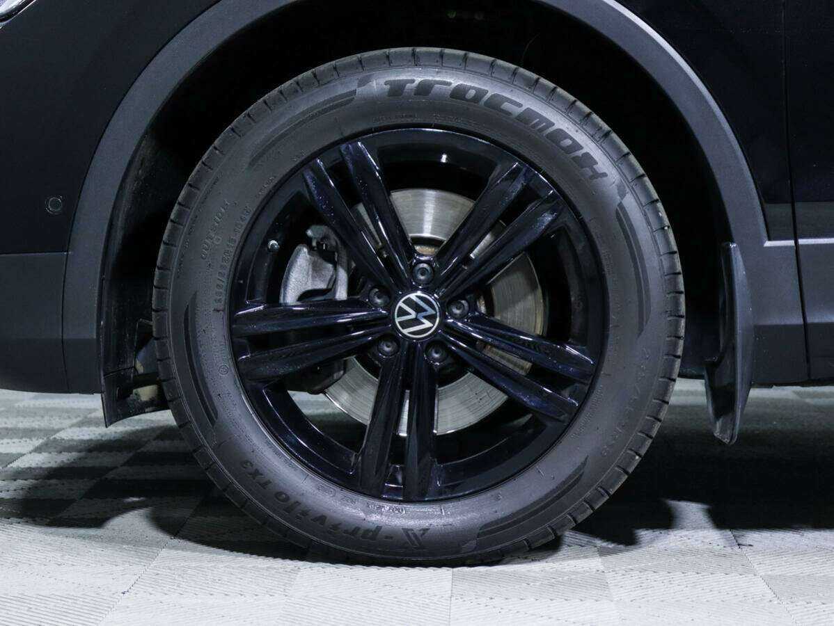 Volkswagen Tiguan, 2021 Фото №15
