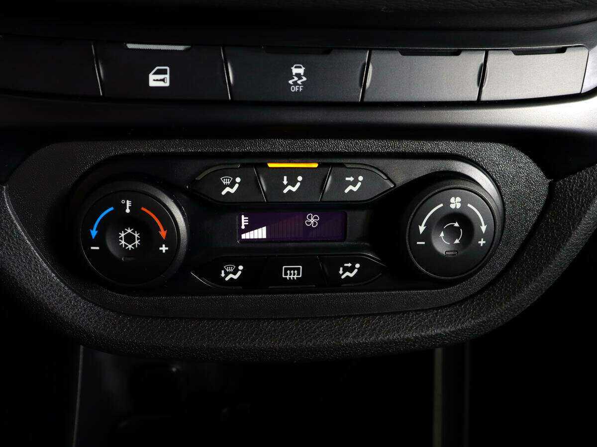 Lada (ВАЗ) Vesta, 2021 Фото №16