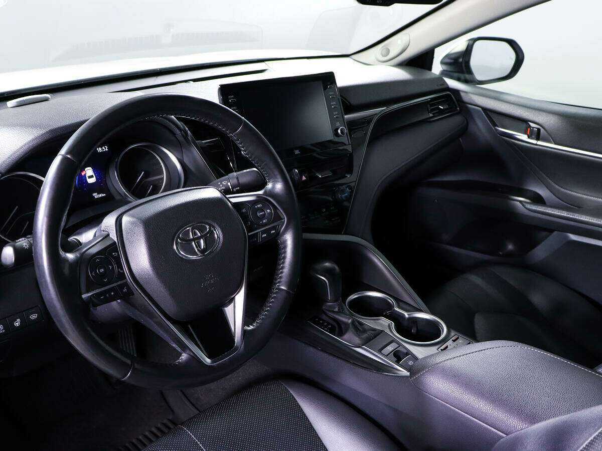 Toyota Camry, 2021 Фото №13