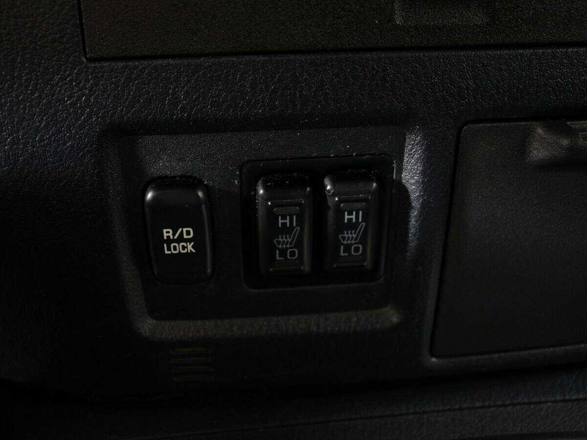 Mitsubishi Pajero, 2011 Фото №18