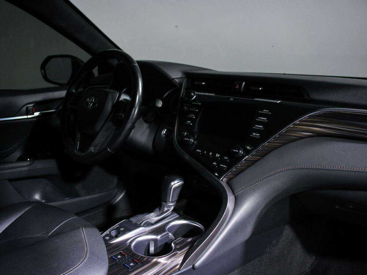 Toyota Camry, 2018 Фото №7