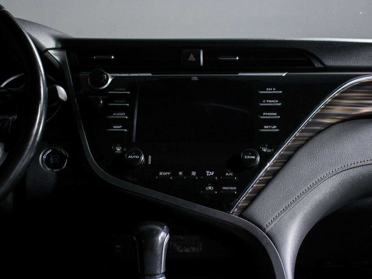 Toyota Camry, 2018 Фото №11