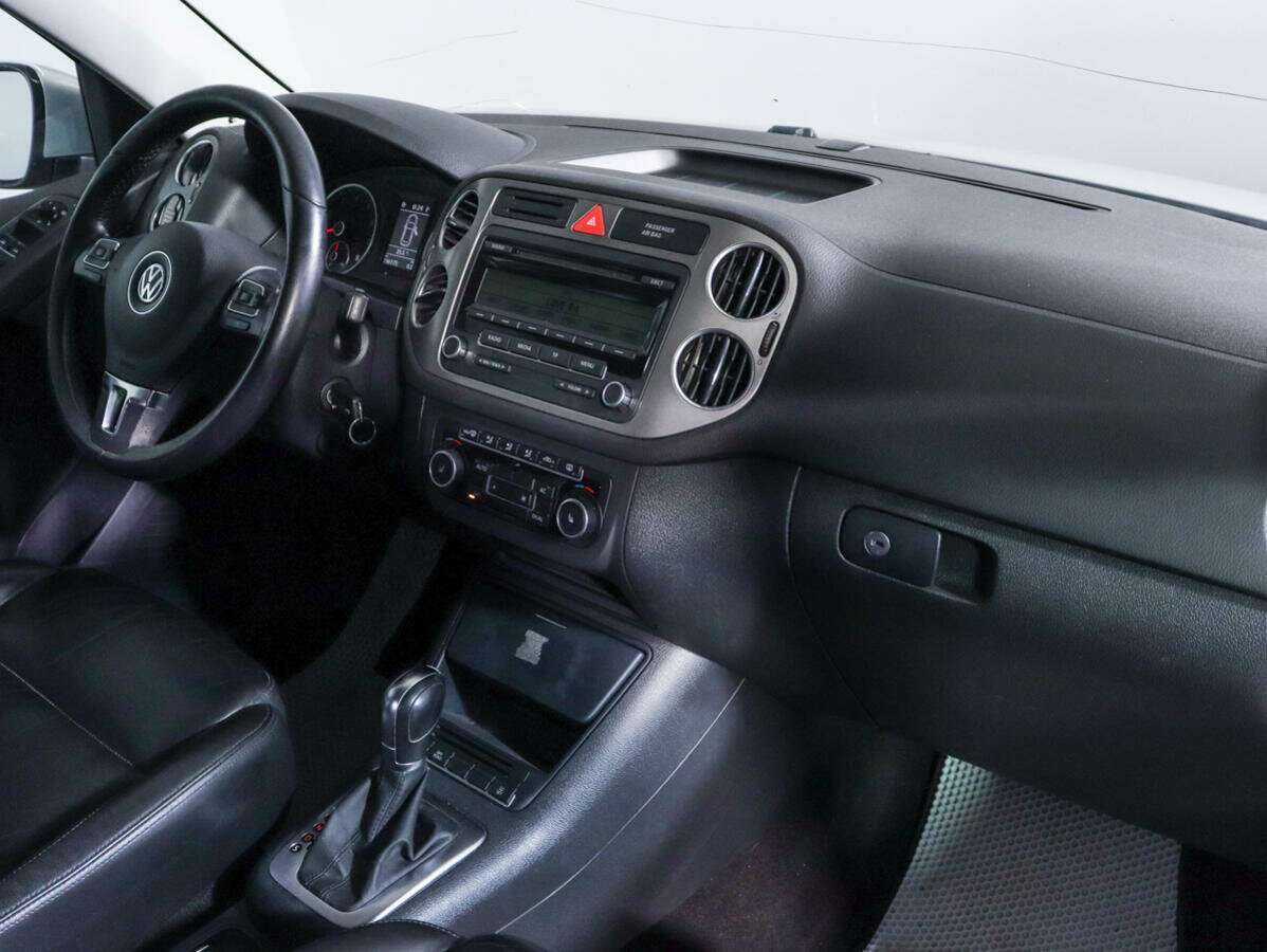 Volkswagen Tiguan, 2011 Фото №9