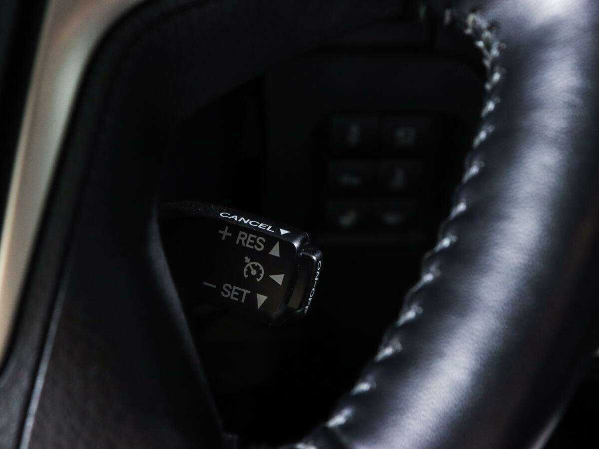 Toyota Land Cruiser Prado, 2022 Фото №17