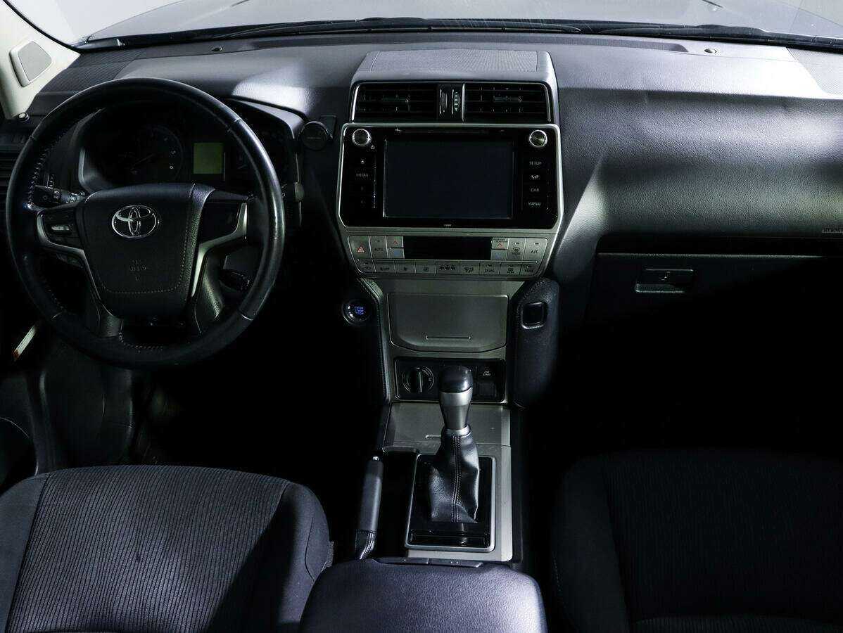 Toyota Land Cruiser Prado, 2019 Фото №11