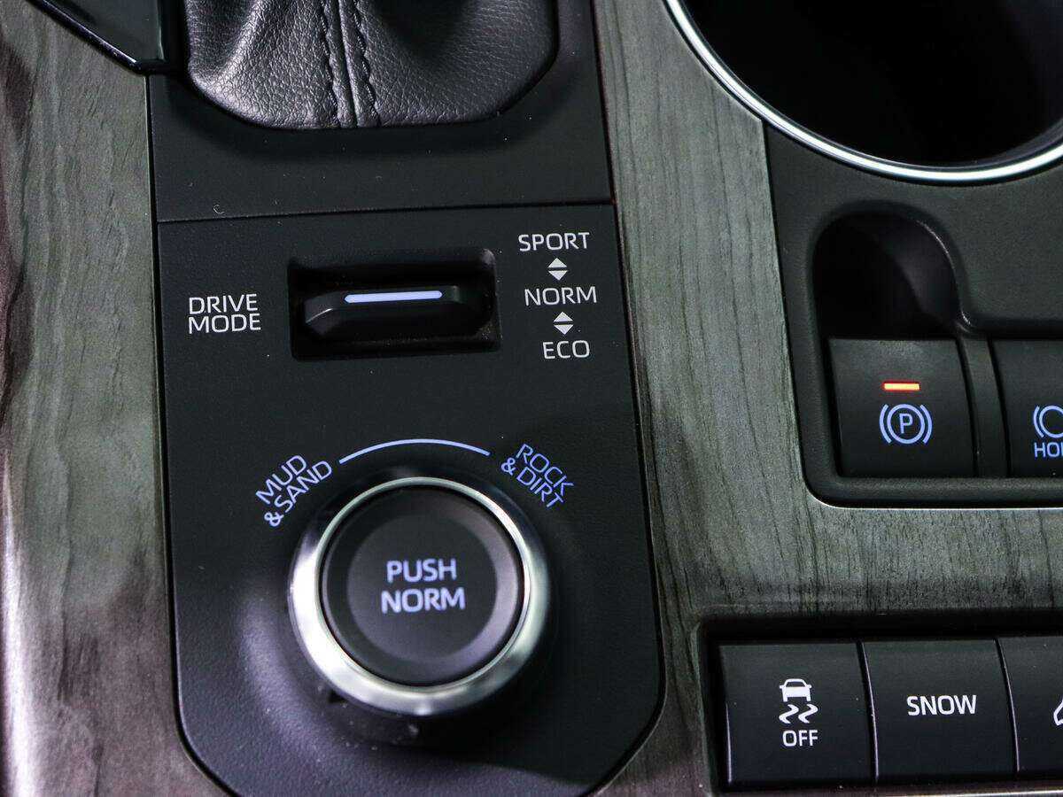 Toyota Highlander, 2022 Фото №17