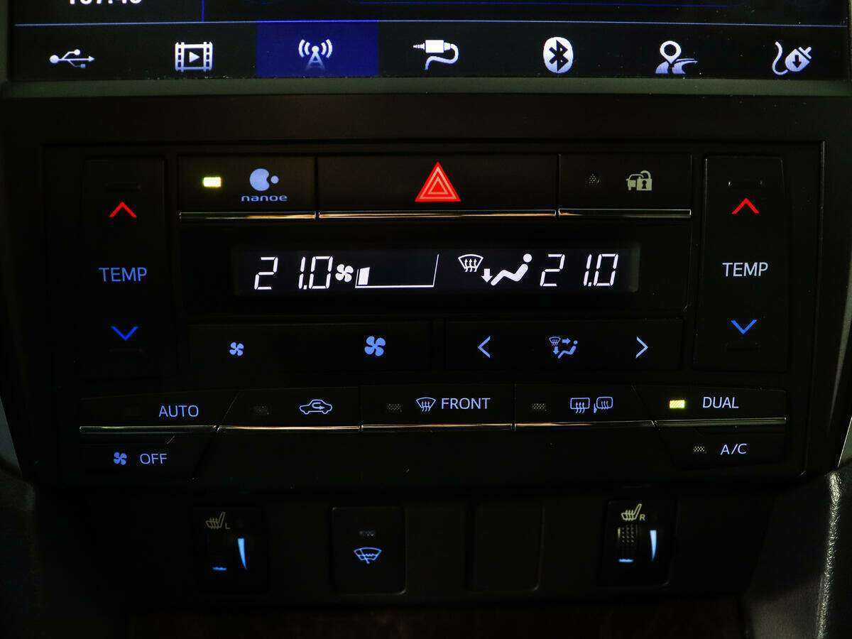 Toyota Camry, 2017 Фото №18