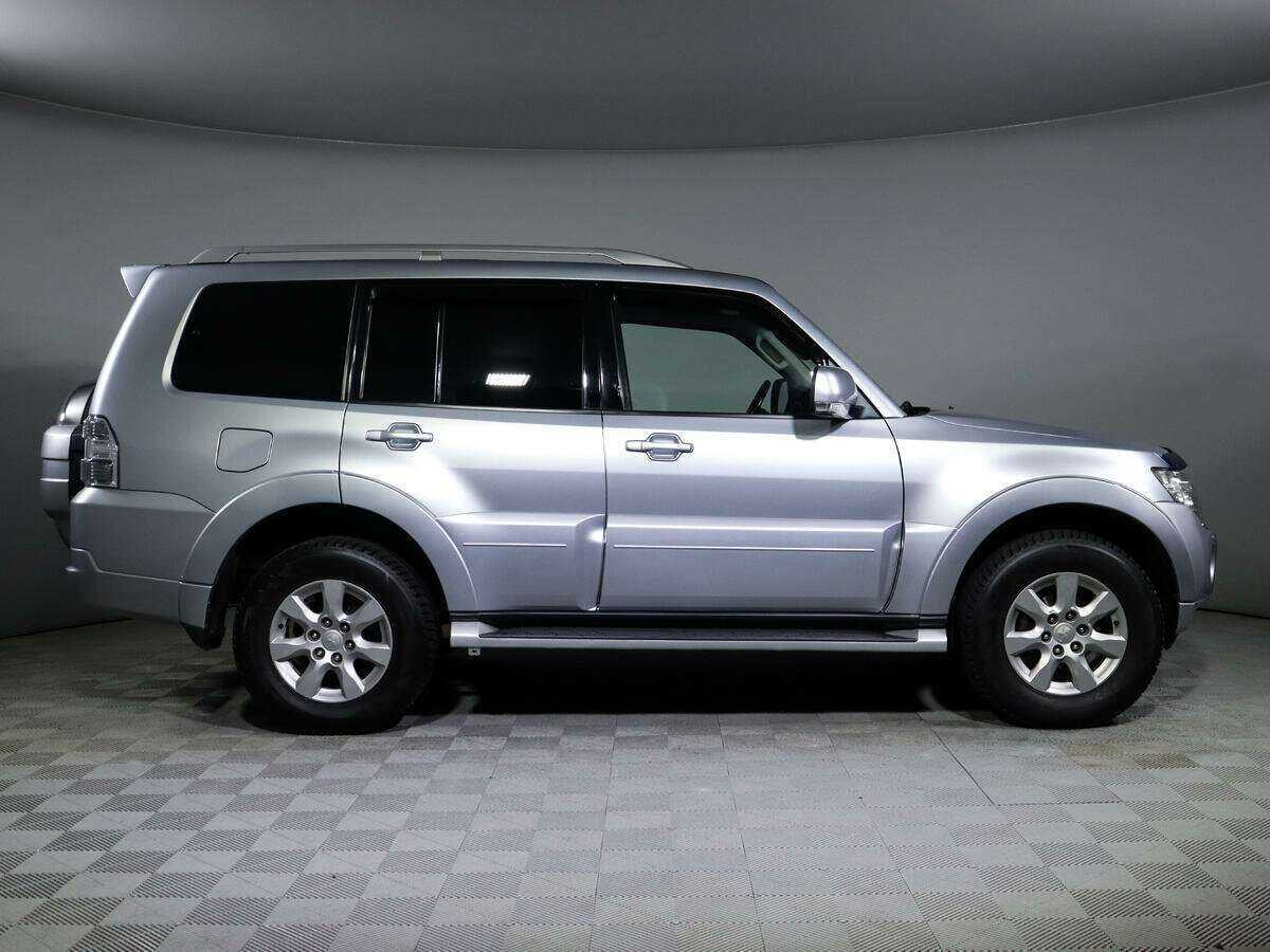 Mitsubishi Pajero, 2011 - 144 900 км. | Фото №4