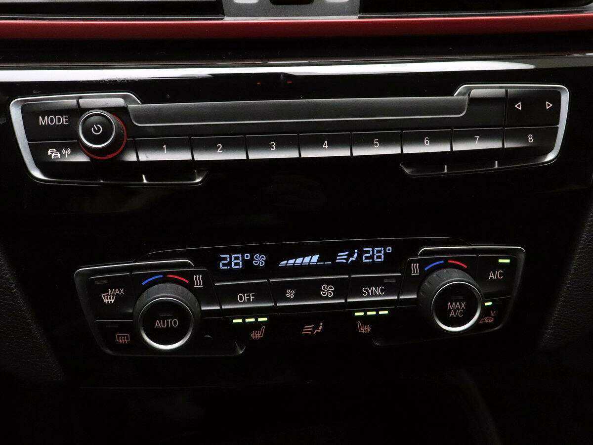 BMW X1 18d xDrive, 2017 Фото №15