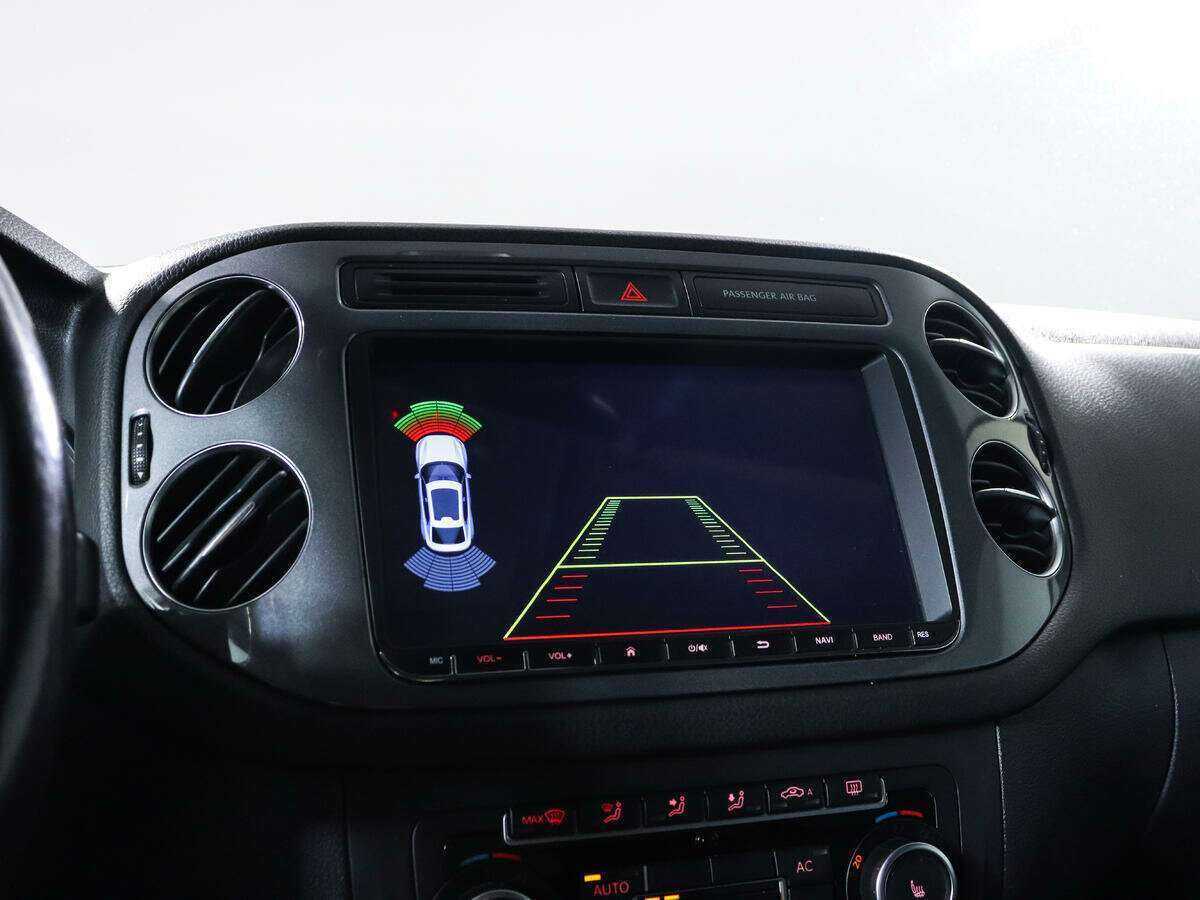 Volkswagen Tiguan, 2011 Фото №14