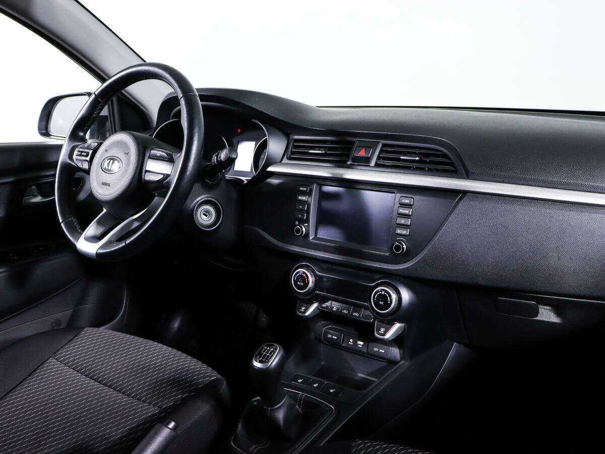 Kia Rio X-Line, 2018 Фото №9