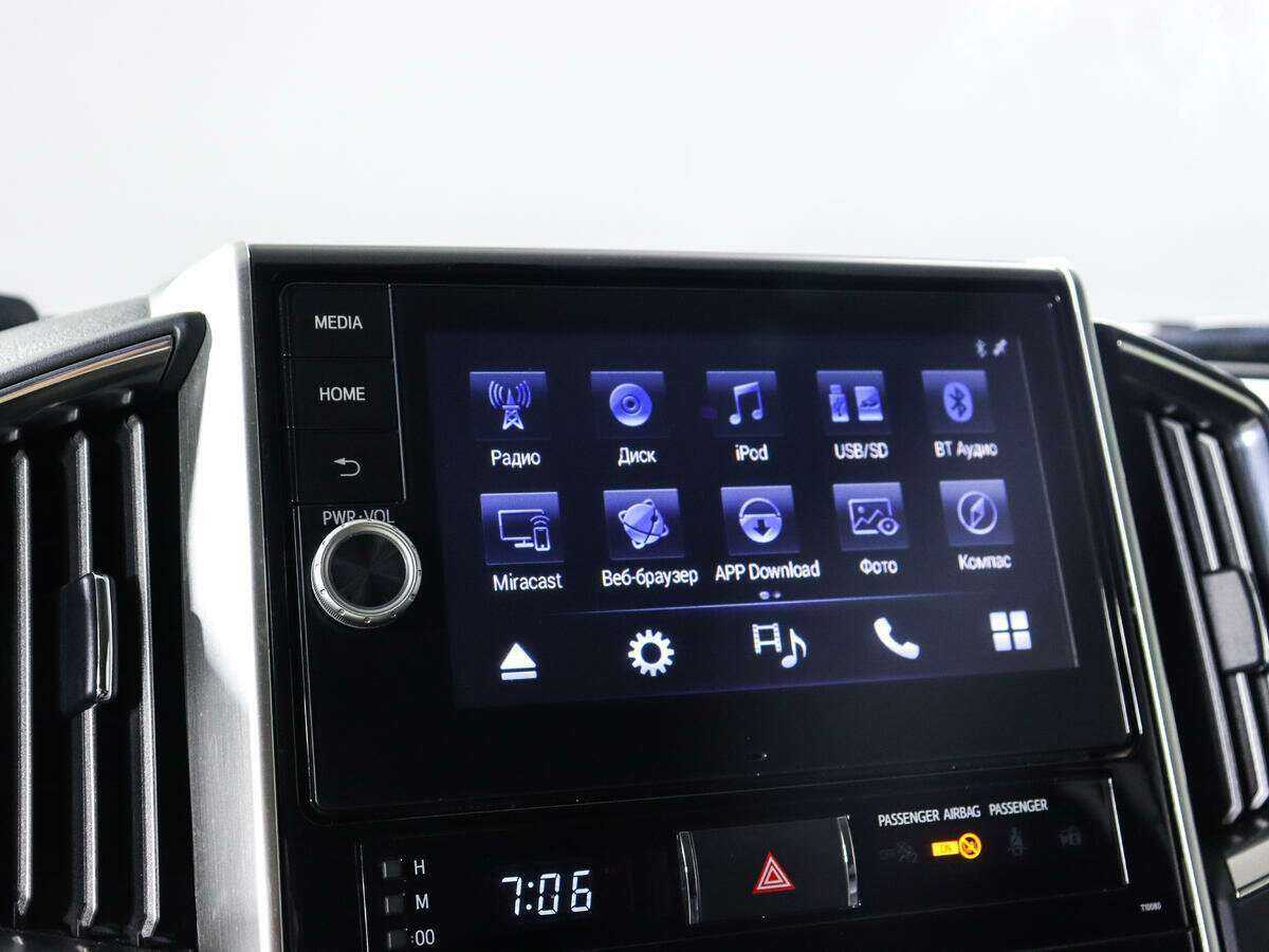 Toyota Land Cruiser, 2017 Фото №16