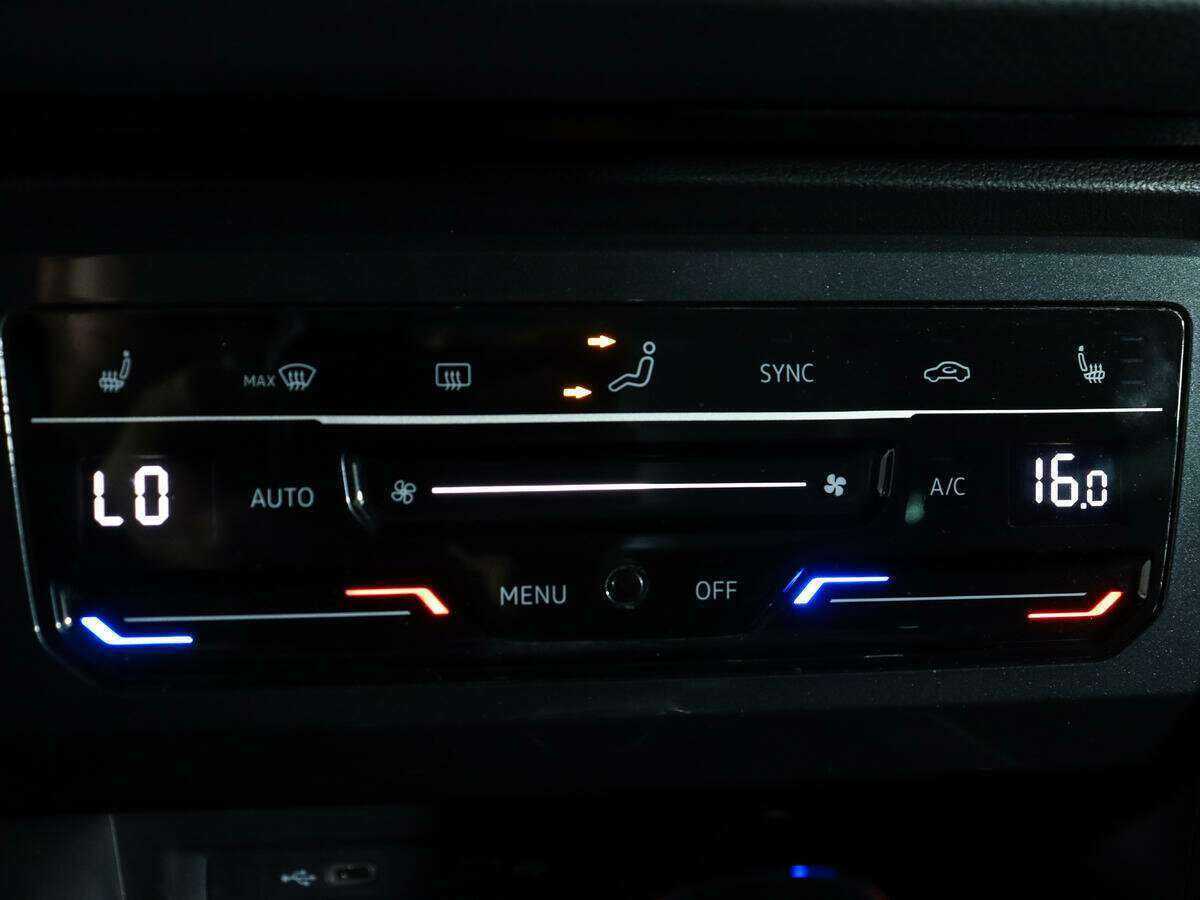 Volkswagen Tiguan, 2021 Фото №19