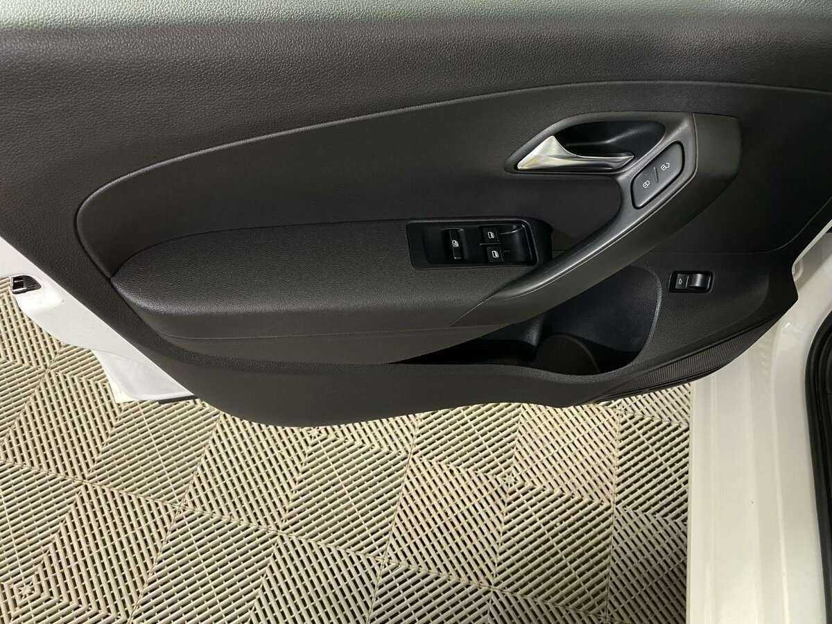 Volkswagen Polo, 2011 - 11 938 км. | Фото №6