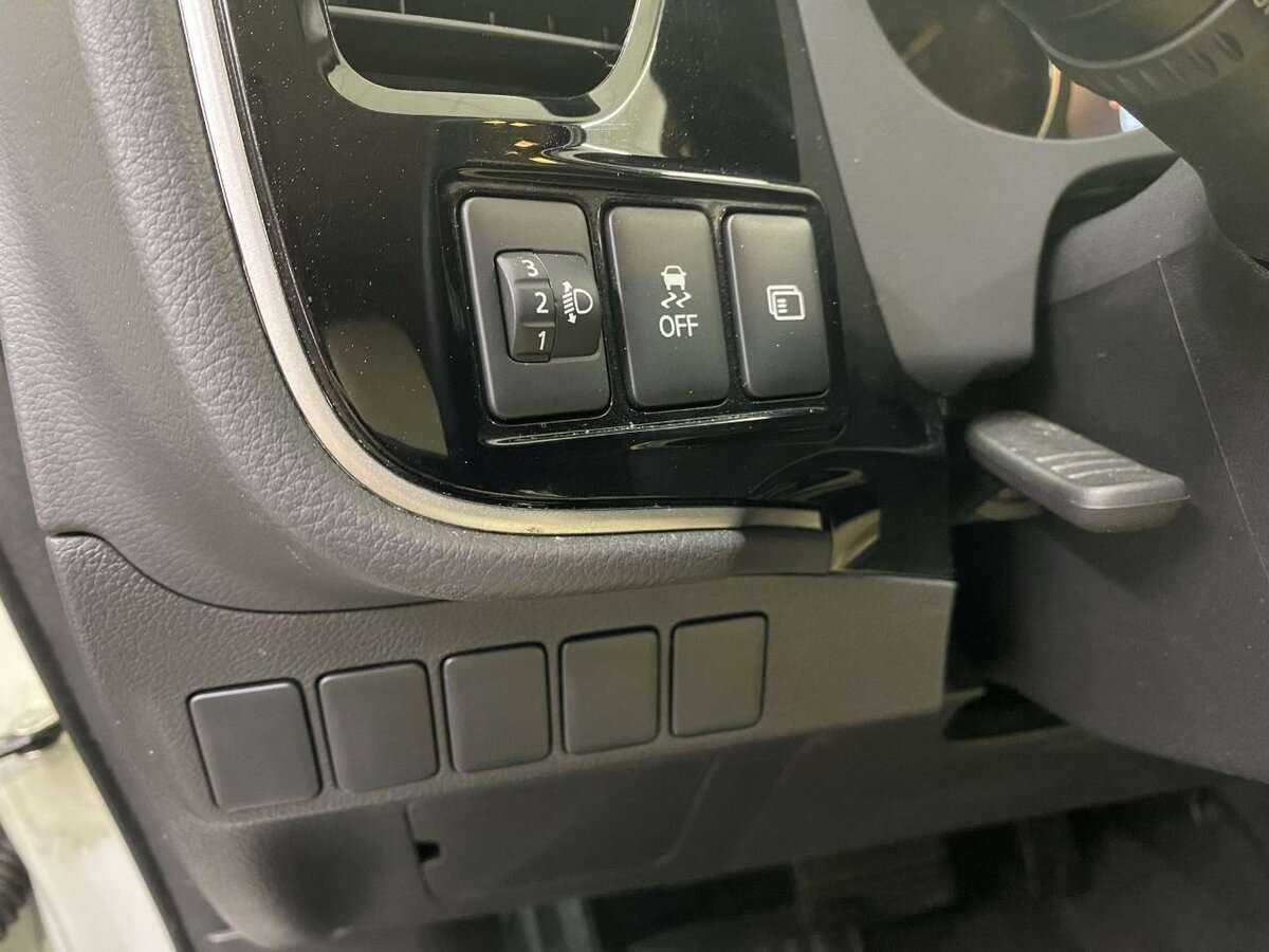 Mitsubishi Outlander, 2021 Фото №9