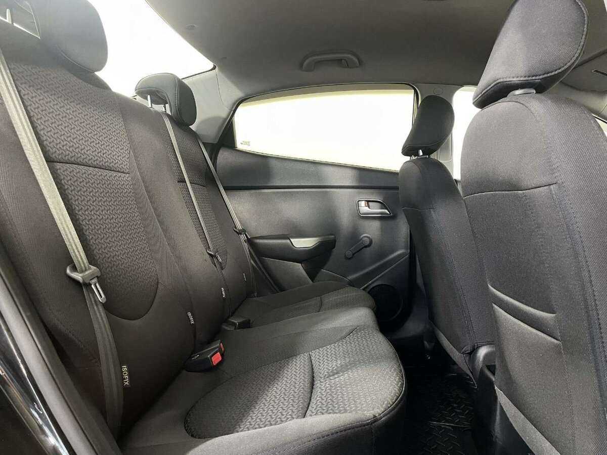 Kia Rio, 2017 Фото №15