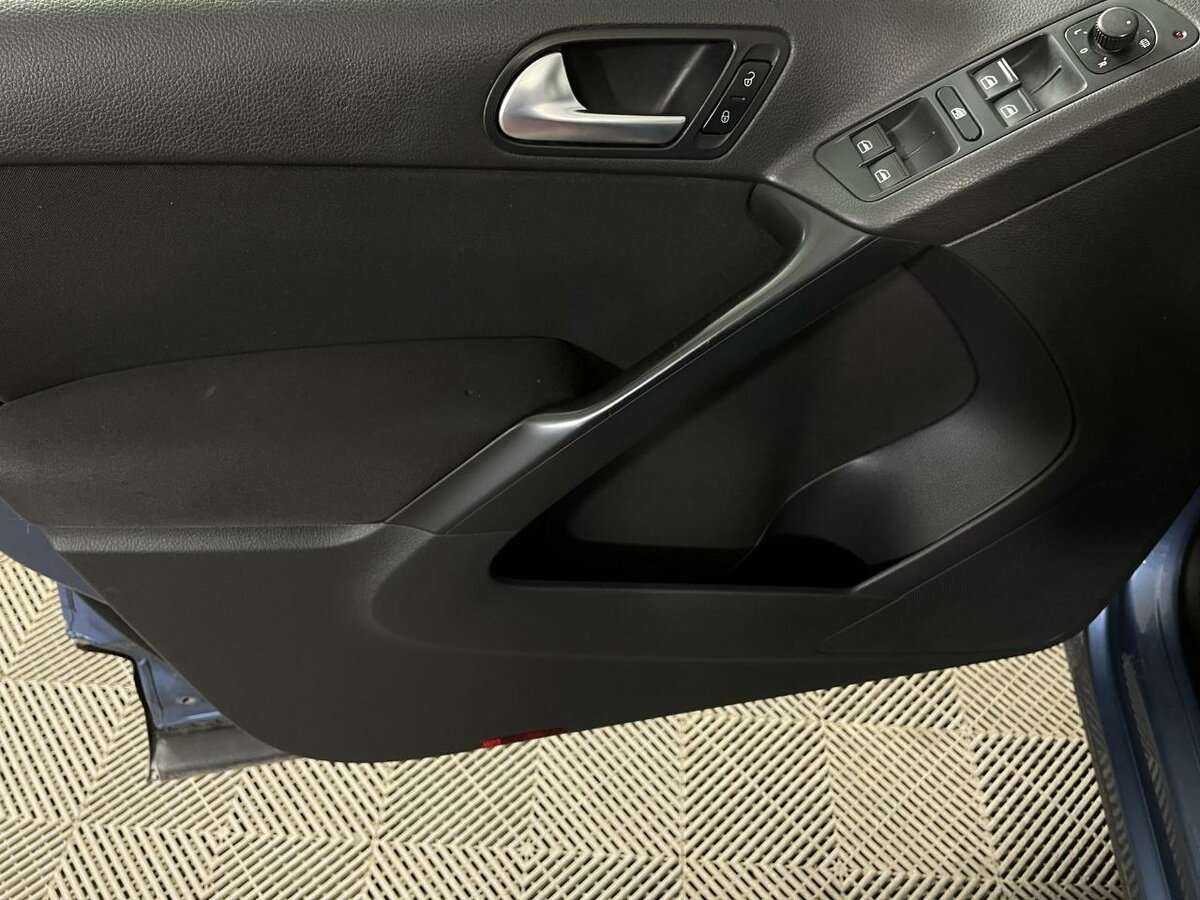 Volkswagen Tiguan, 2011 - 153 776 км. | Фото №8