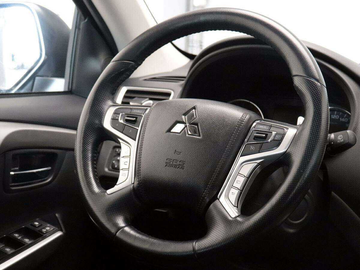 Mitsubishi Pajero Sport, 2021 Фото №12