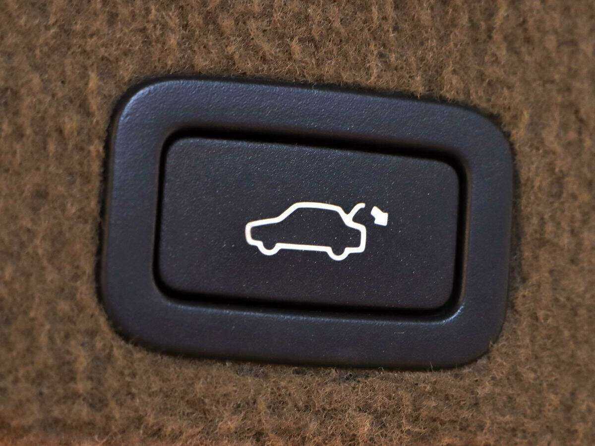 Volvo XC60, 2010 Фото №10