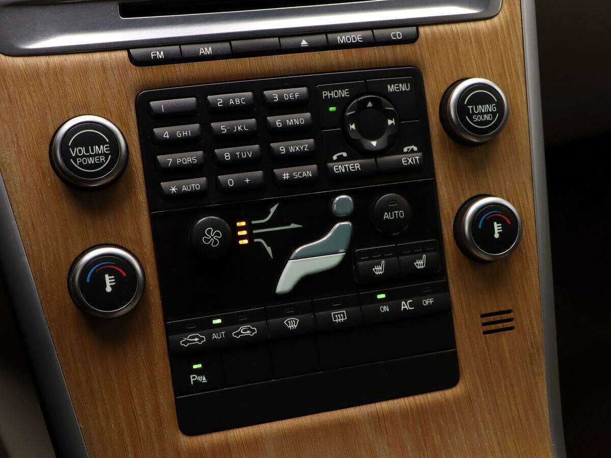 Volvo XC60, 2010 Фото №14