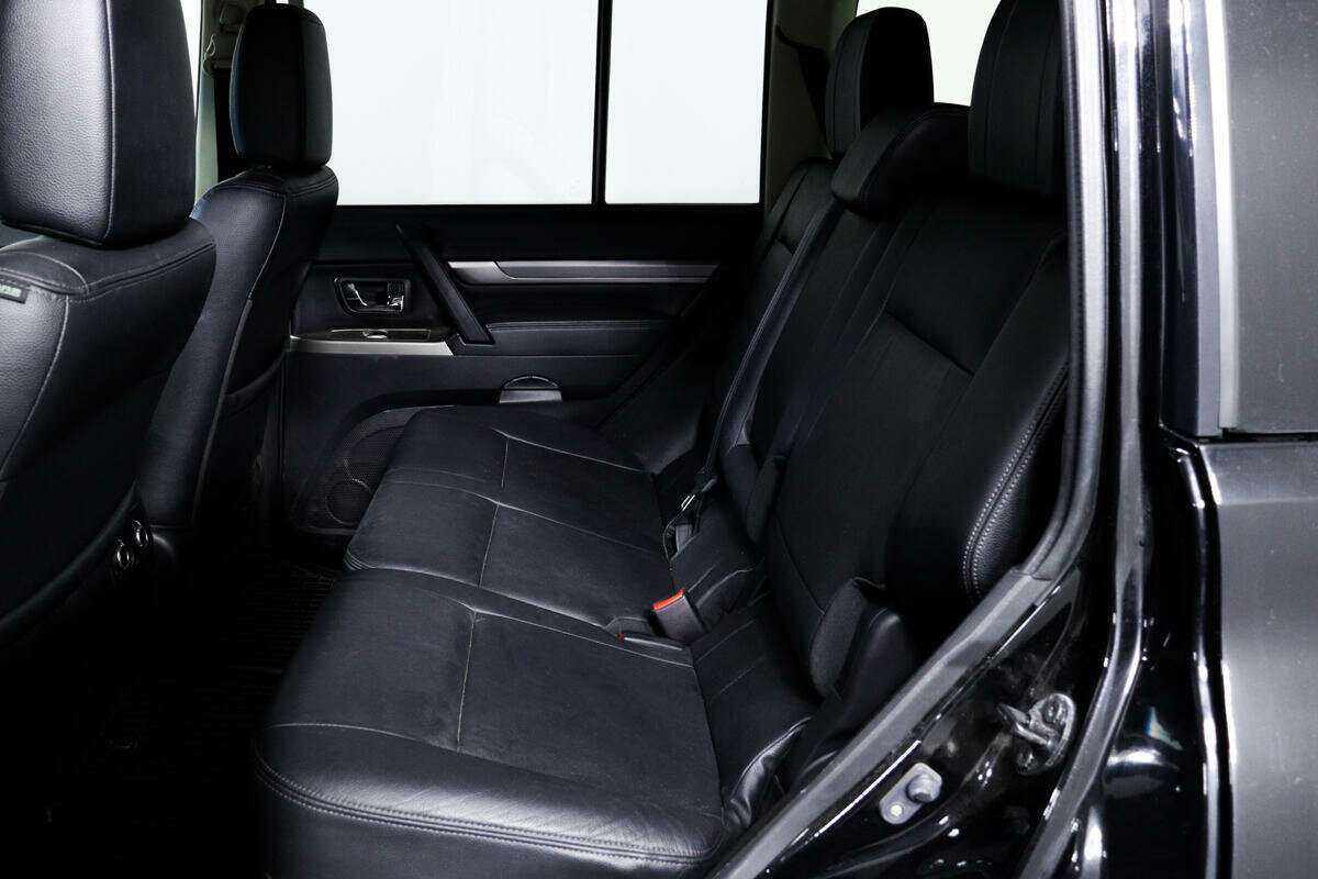 Mitsubishi Pajero, 2018 Фото №11