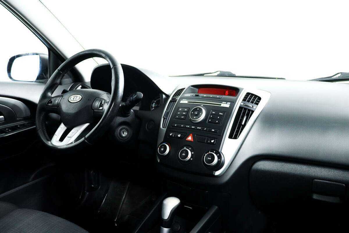 Kia Ceed, 2011 Фото №9
