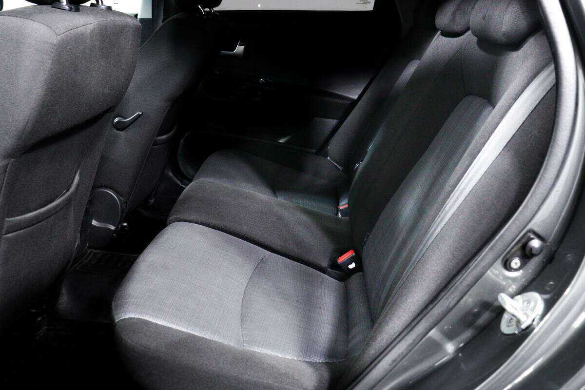 Kia Ceed, 2011 Фото №12