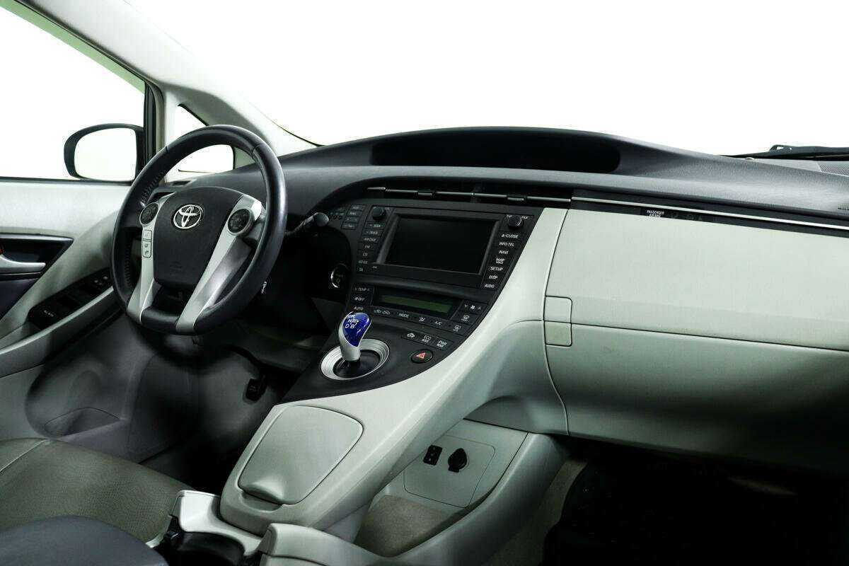 Toyota Prius Plug-in Hybrid, 2009 Фото №9