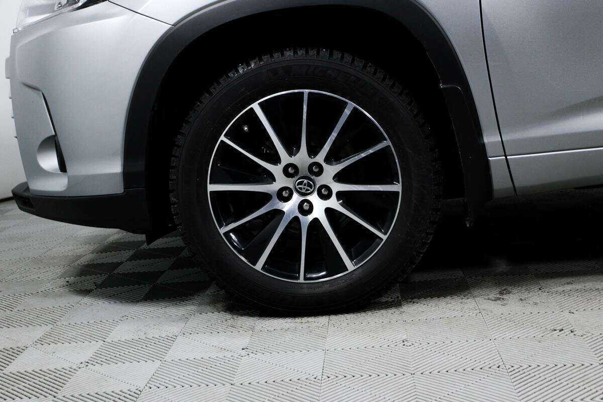 Toyota Highlander, 2019 Фото №14