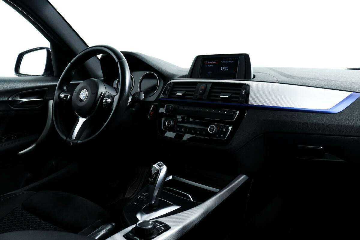 BMW 1 серии 118i, 2018 Фото №9
