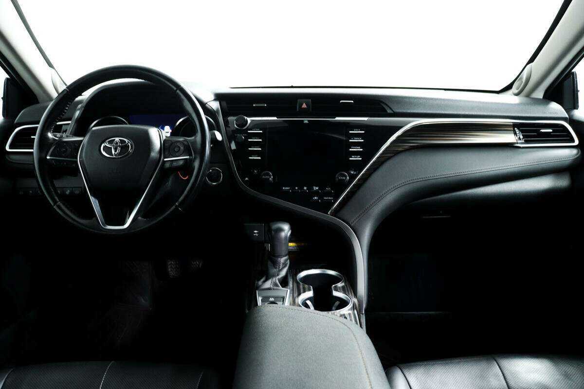 Toyota Camry, 2018 Фото №11