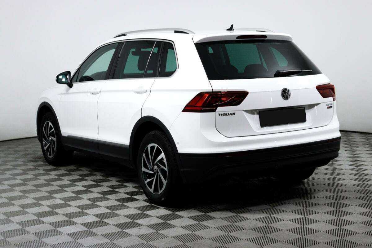 Volkswagen Tiguan, 2018 Фото №6