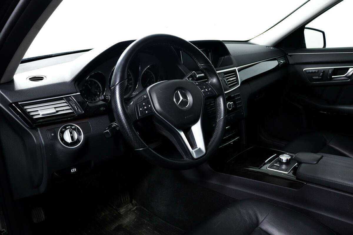 Mercedes-Benz E-Класс 300, 2012 Фото №13